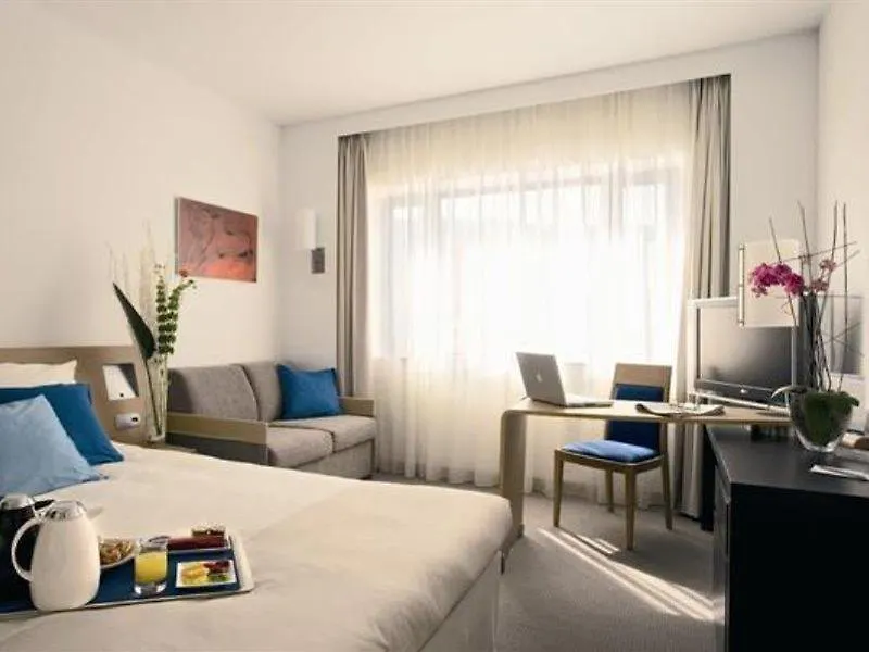 Novotel Milano Nord Ca' Granda 4*, Milan