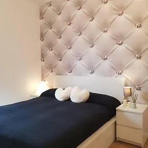 Apartman Bsuites Trieste In Centro Storico Con Wifi